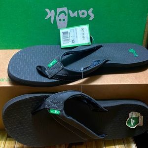 Sanuk Flip Flops